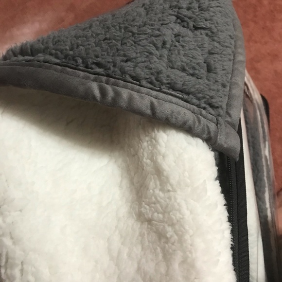 UGG Bedding Ugg Classic Sherpa Twin Reversible Blanket Poshmark